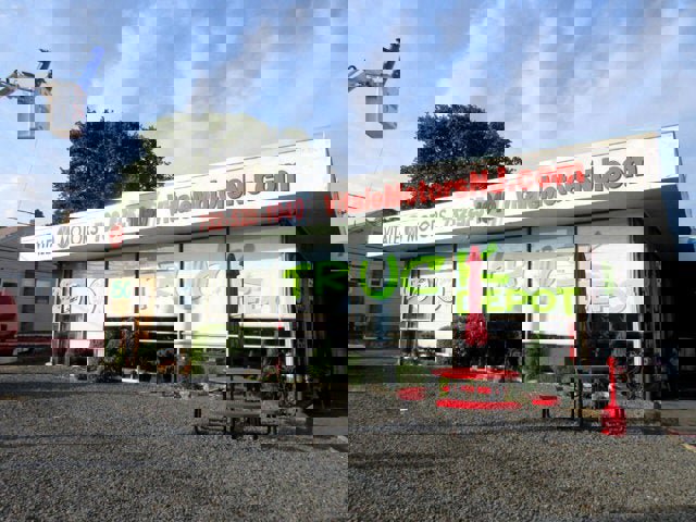 Used 2015 GMC Savana 3500 Extended RWD image 19