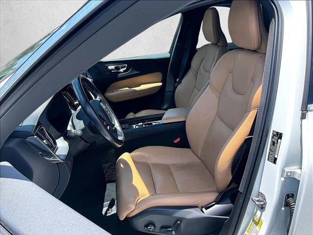 Used 2019 Volvo XC60 T5 Inscription w/ Protection Package AWD/4WD image 27