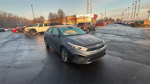 Used 2024 Kia Forte LXS image 27