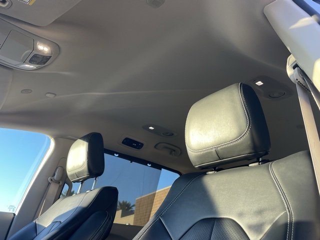 Certified 2024 Chrysler Pacifica Touring-L image 15