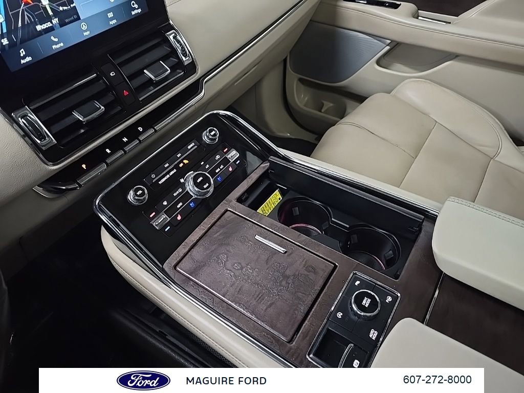 Used 2020 Lincoln Navigator Reserve w/ Luxury Package image 33