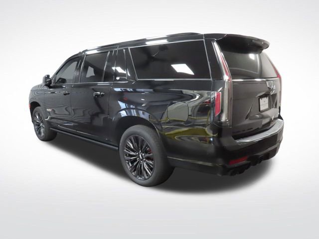 Certified 2024 Cadillac Escalade ESV V w/ LPO, ONYX Package AWD/4WD image 3