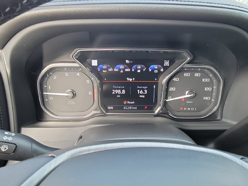 Used 2022 GMC Sierra 1500 Denali w/ Denali Premium Package AWD/4WD image 12
