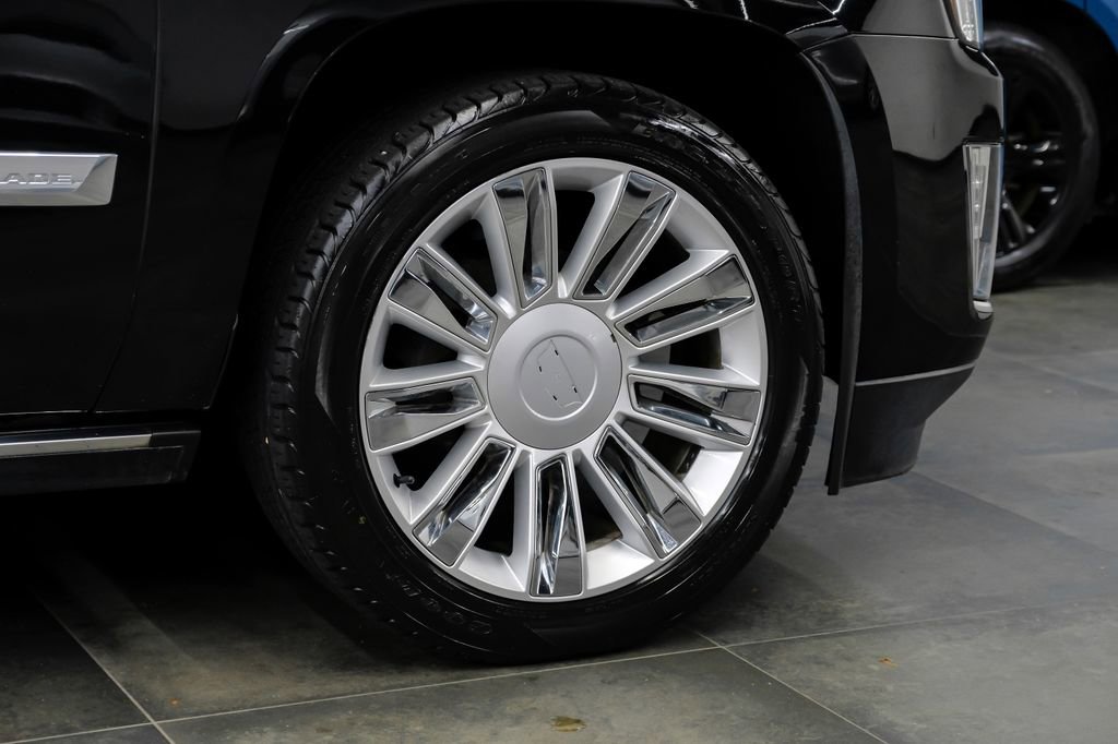 Used 2016 Cadillac Escalade Platinum RWD image 68