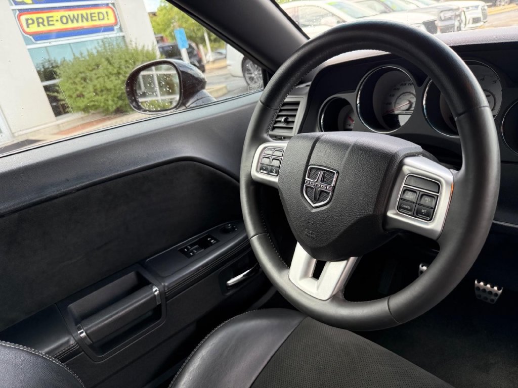 Used 2011 Dodge Challenger SRT8 RWD image 14