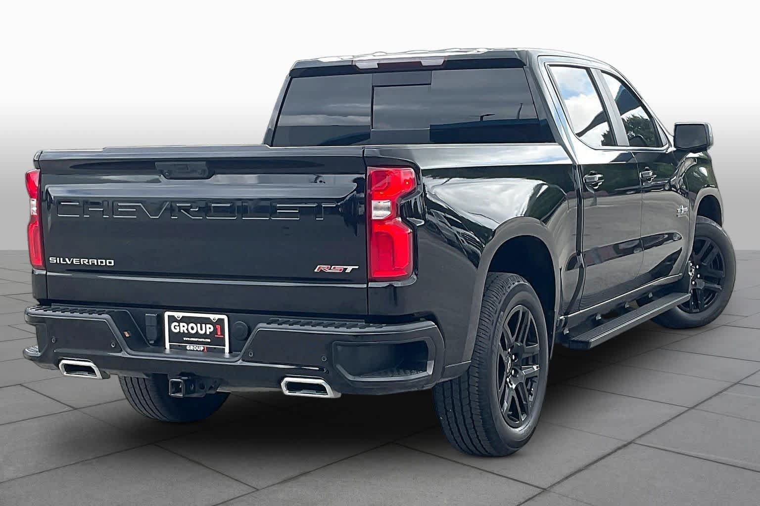 Used 2023 Chevrolet Silverado 1500 RST AWD/4WD image 13