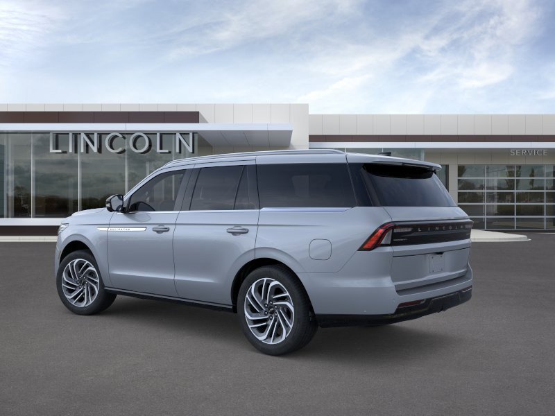 New 2026 Lincoln Navigator Reserve AWD/4WD image 4