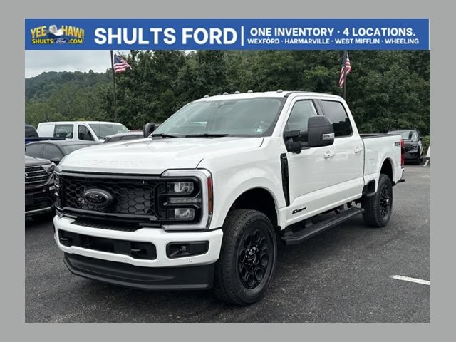 New 2026 Ford F250 Lariat w/ Black Appearance Package