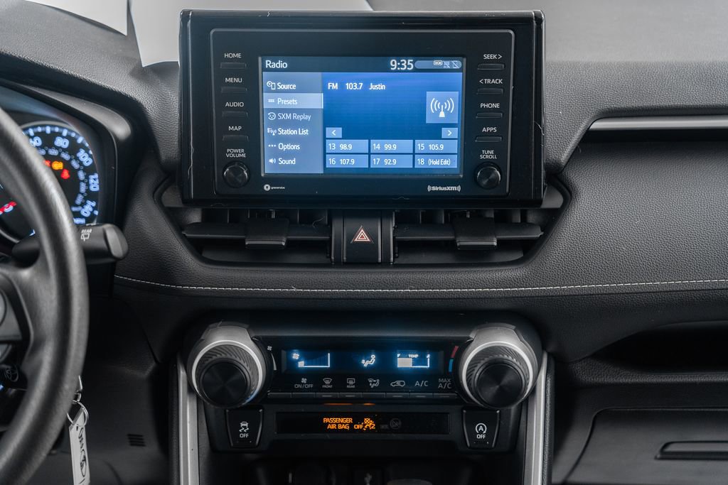 Used 2020 Toyota RAV4 LE image 20