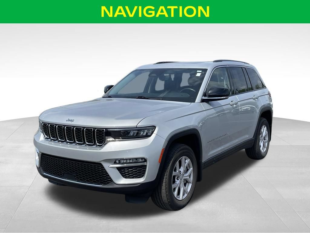 Used 2022 Jeep Grand Cherokee Limited AWD/4WD image 4