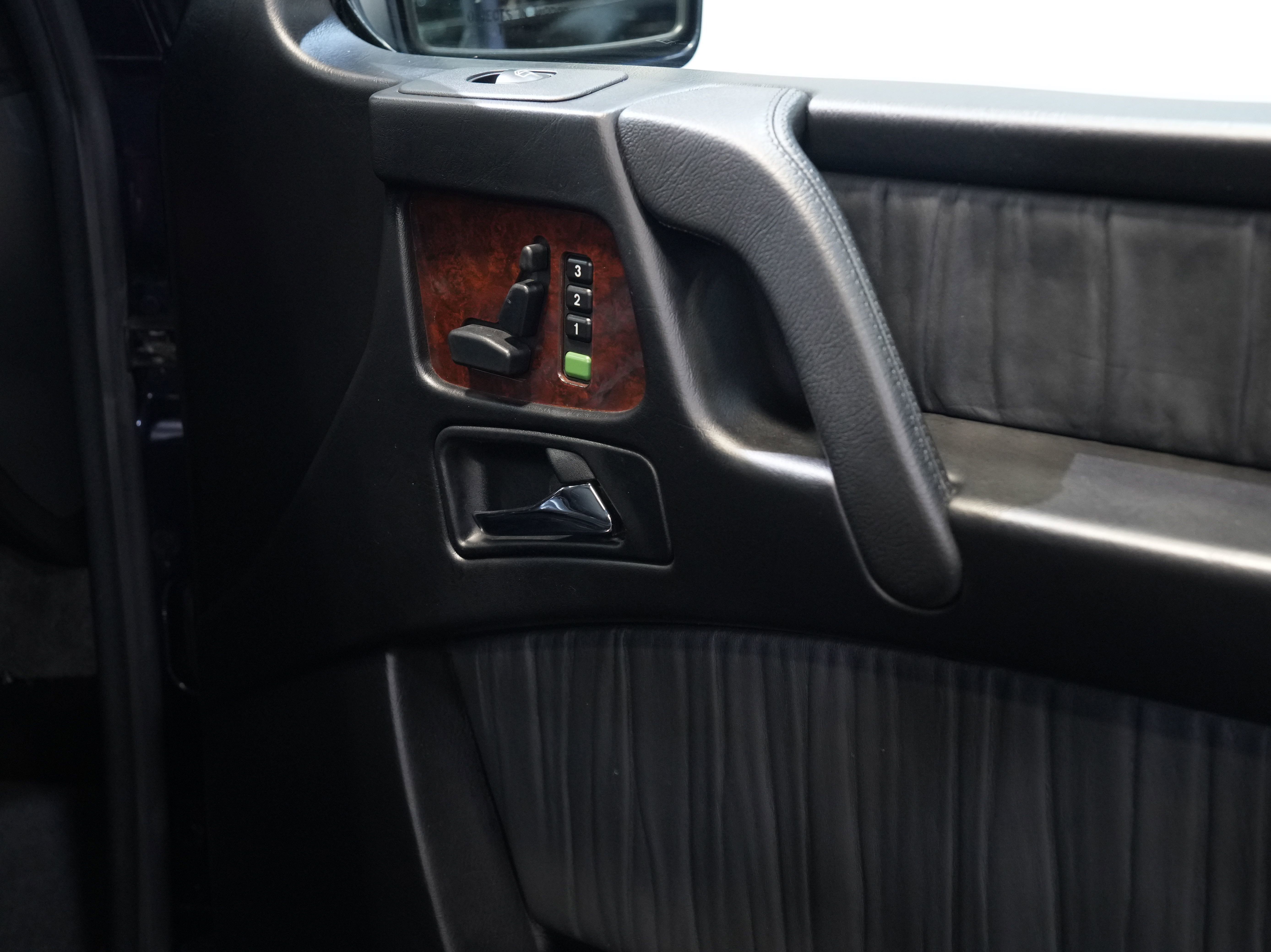 Used 2008 Mercedes-Benz G 55 AMG 4MATIC image 25
