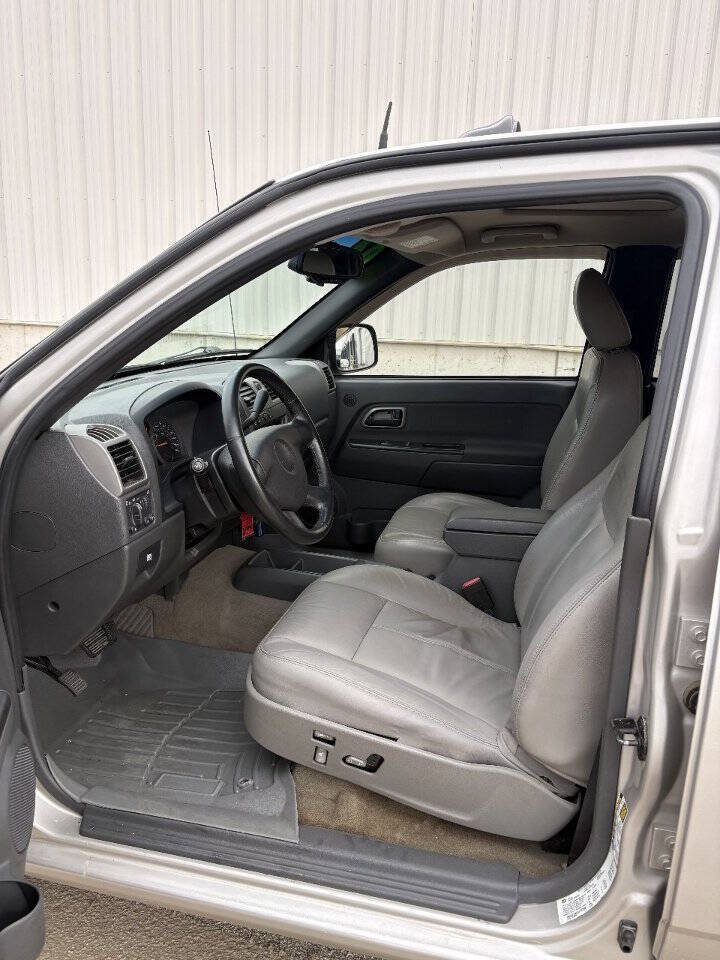 Used 2004 Chevrolet Colorado LS AWD/4WD image 6