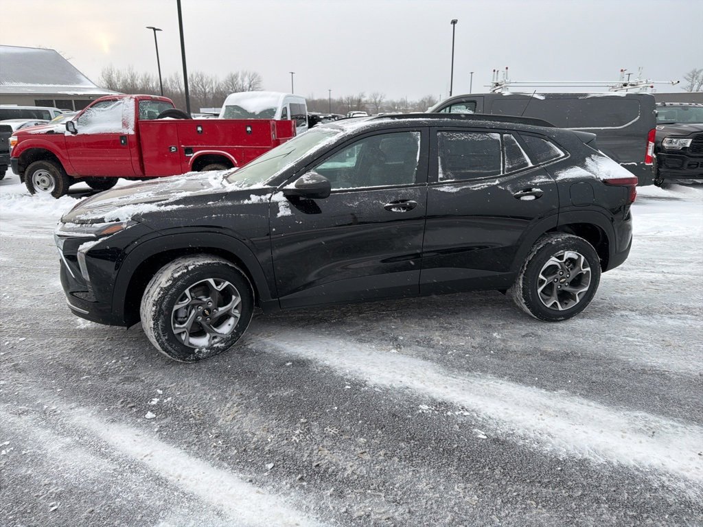 New 2026 Chevrolet Trax LT w/ Driver Confidence Package image 5