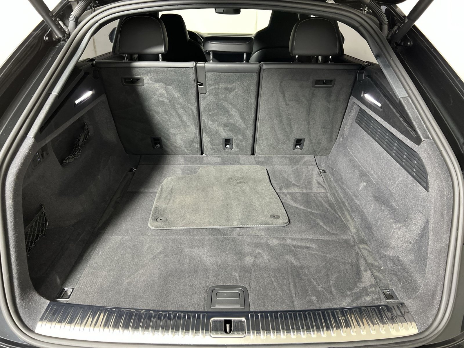 Used 2023 Audi SQ8 Premium Plus AWD/4WD image 26