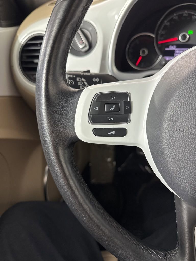 Used 2019 Volkswagen Beetle 2.0T S FWD image 31