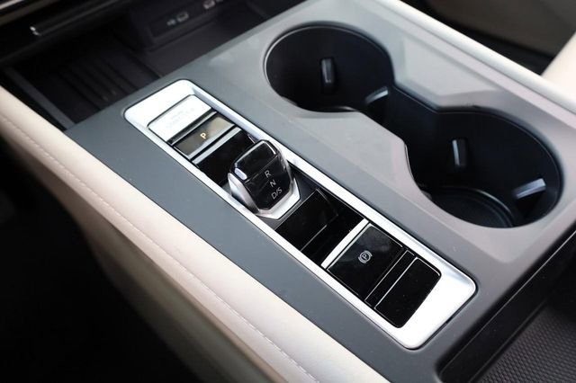 New 2026 Volkswagen Atlas SE image 17