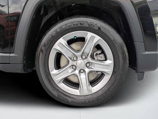 Certified 2023 Jeep Compass Latitude AWD/4WD image 10