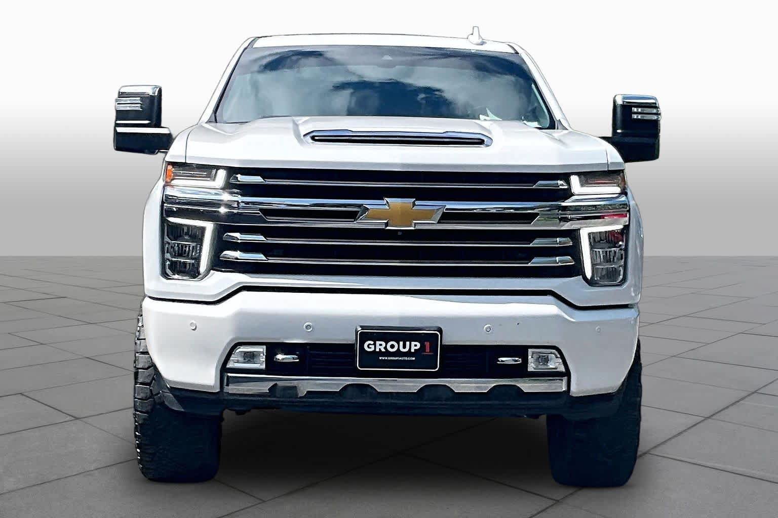 Used 2022 Chevrolet Silverado 2500 High Country w/ Safety Package II AWD/4WD image 4