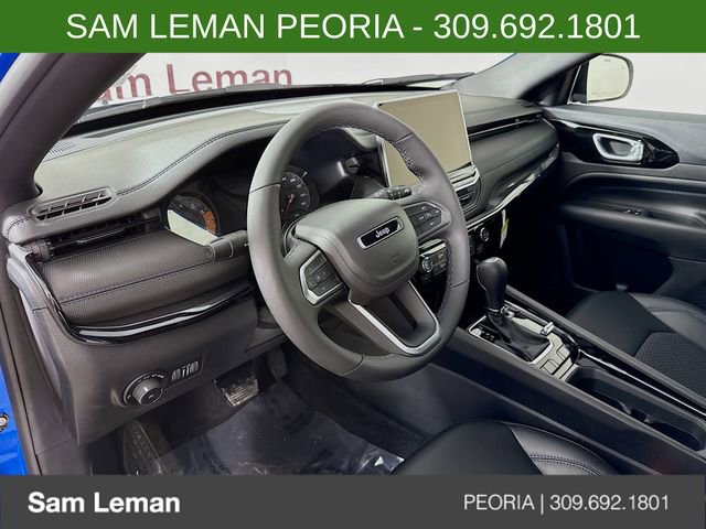New 2026 Jeep Compass Latitude image 9