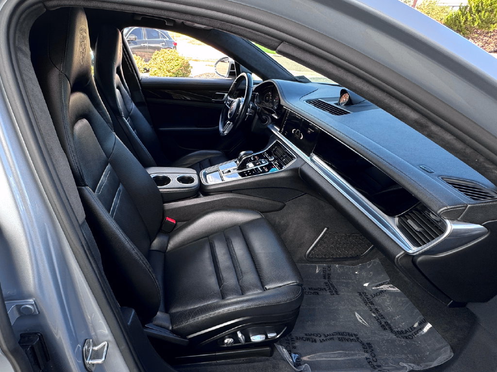 Used 2018 Porsche Panamera 4S AWD/4WD image 36
