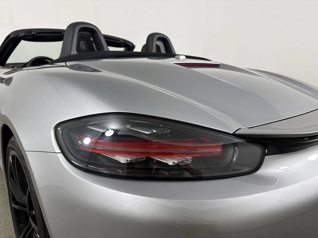 Certified 2023 Porsche 718 Boxster w/ Sport Chrono Package RWD image 18