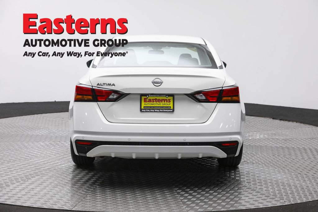 Used 2025 Nissan Altima 2.5 SV image 6