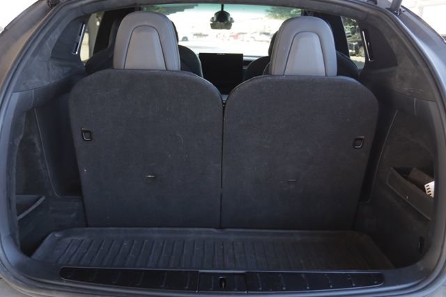 Used 2023 Tesla Model X Plaid image 34