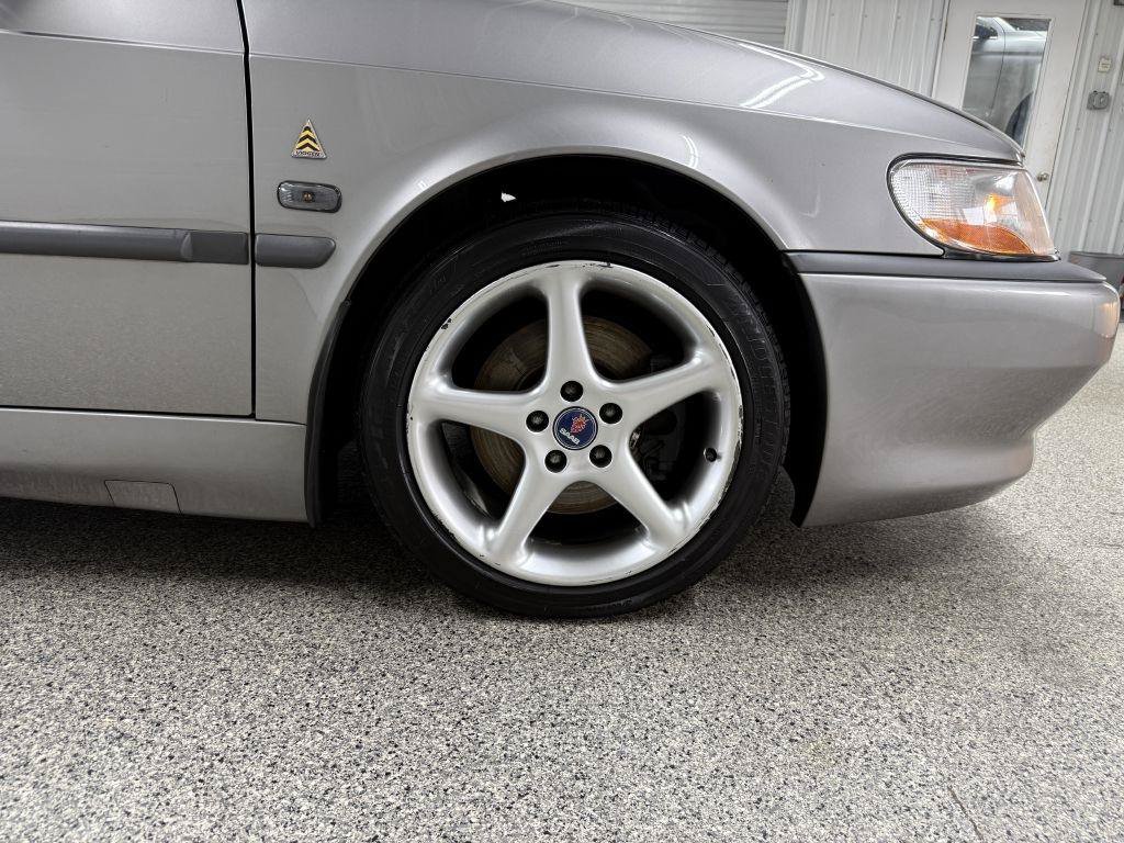 Used 2002 Saab 9-3 Viggen FWD image 34