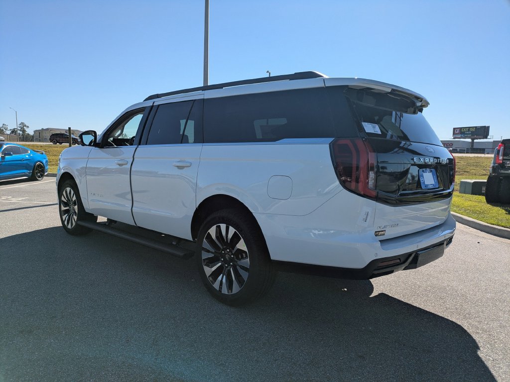 New 2027 Ford Expedition Max Platinum w/ Driver's Package RWD image 8