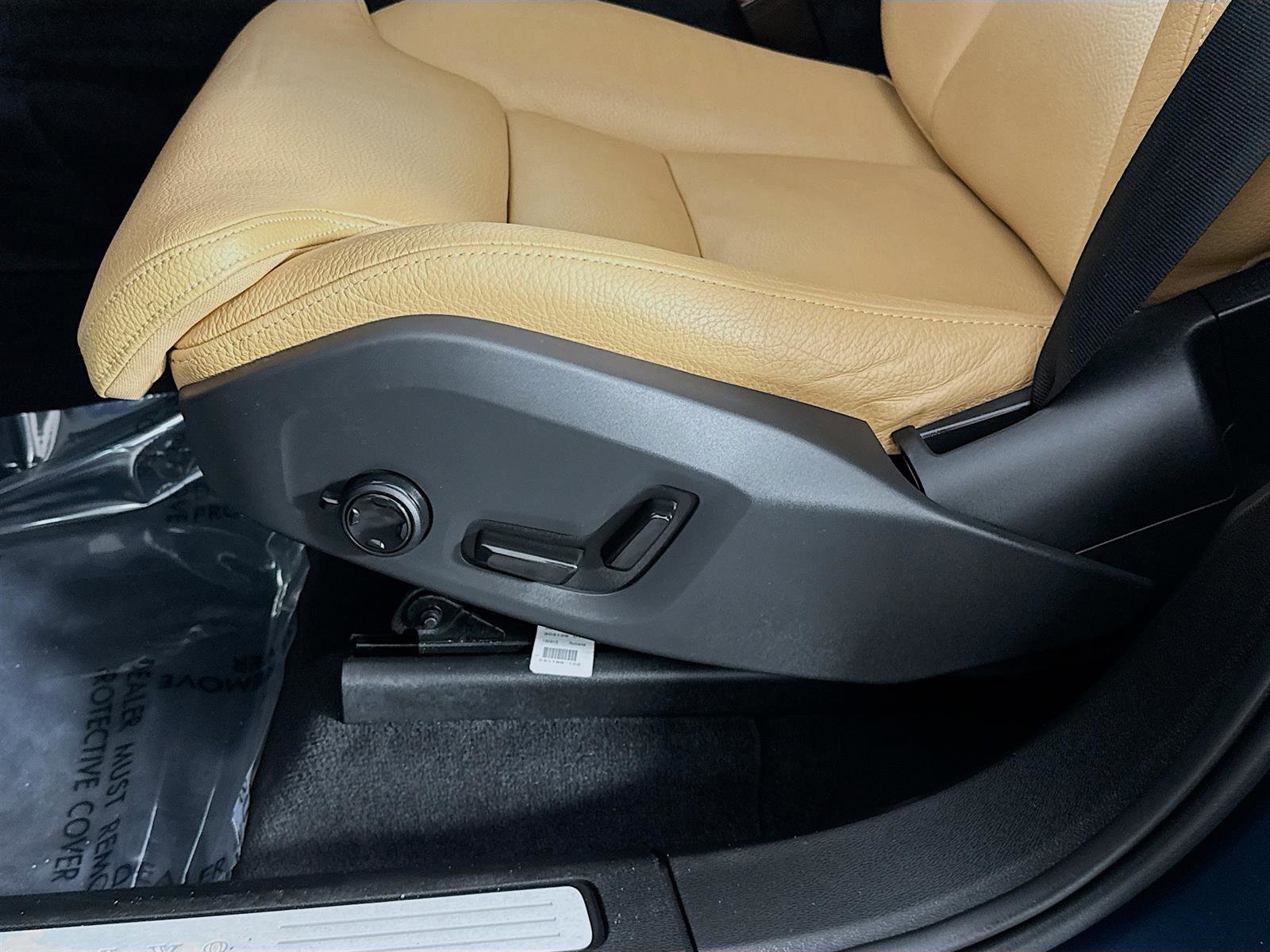 Used 2019 Volvo XC60 T5 Inscription image 23