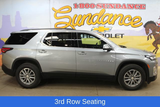 Used 2023 Chevrolet Traverse LT FWD image 1