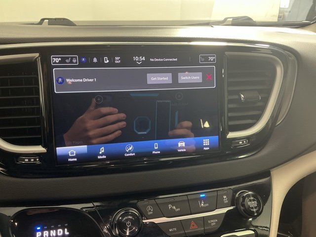 Used 2024 Chrysler Pacifica Touring-L image 33