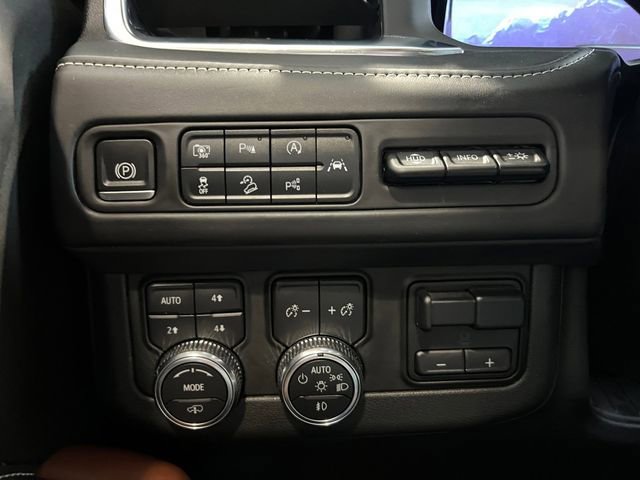 Used 2023 GMC Yukon XL Denali Ultimate AWD/4WD image 18