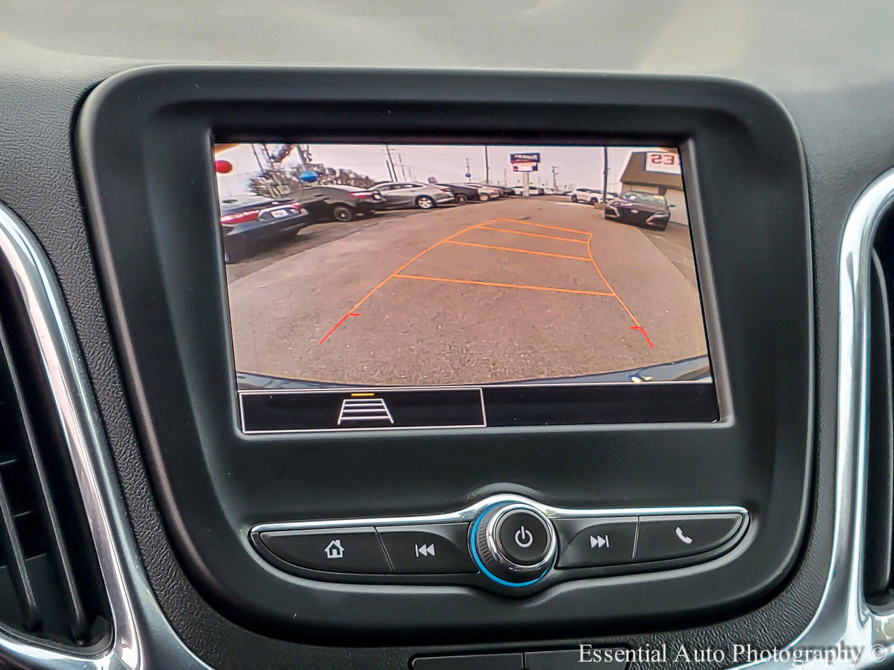 Used 2024 Chevrolet Equinox LT w/ LPO, Floor Liner Package AWD/4WD image 17