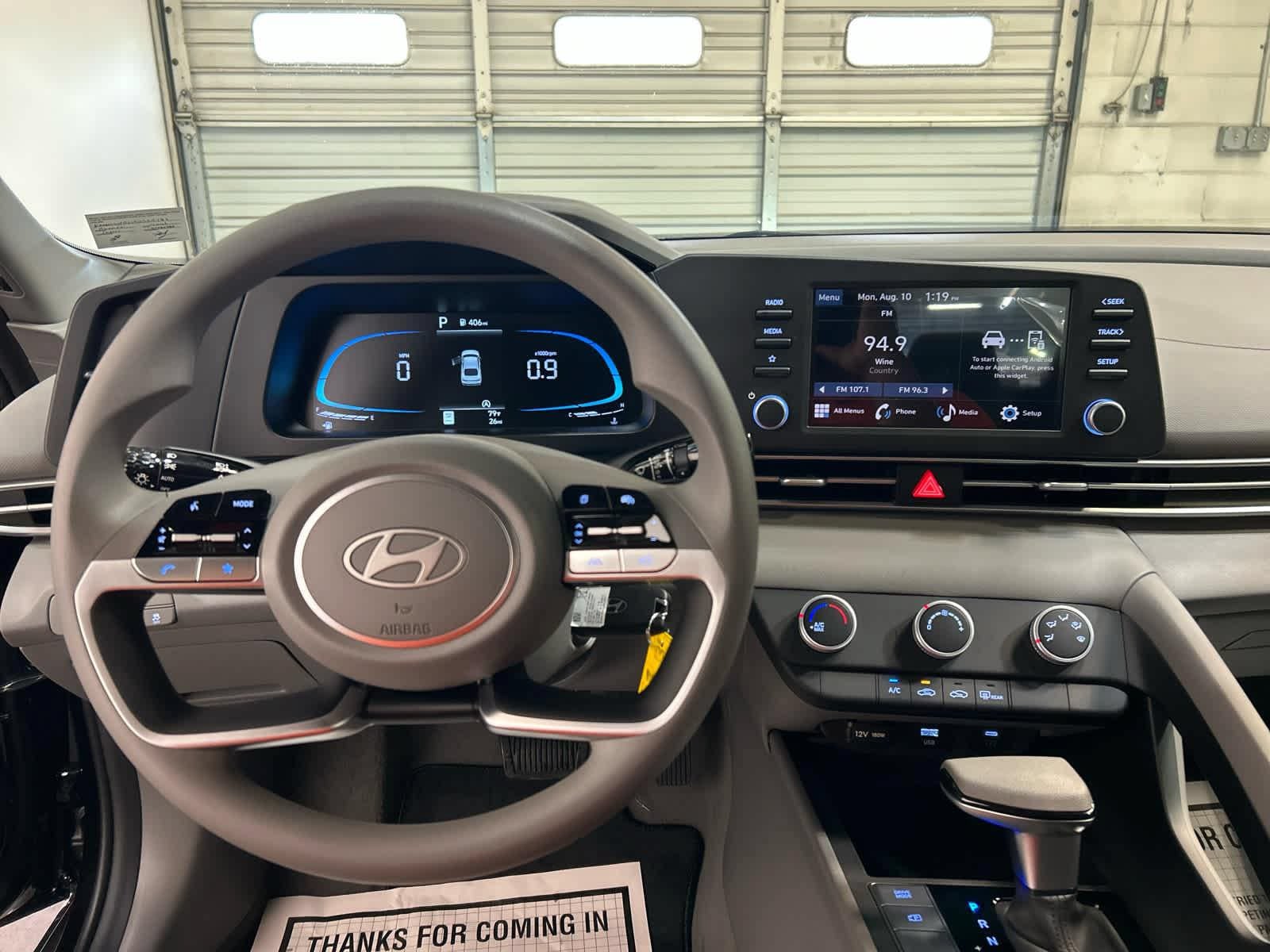 New 2026 Hyundai Elantra SE FWD image 8