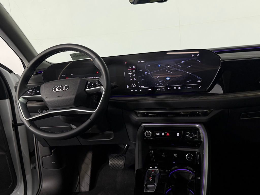 Used 2025 Audi Q5 Premium w/ Convenience Package image 17
