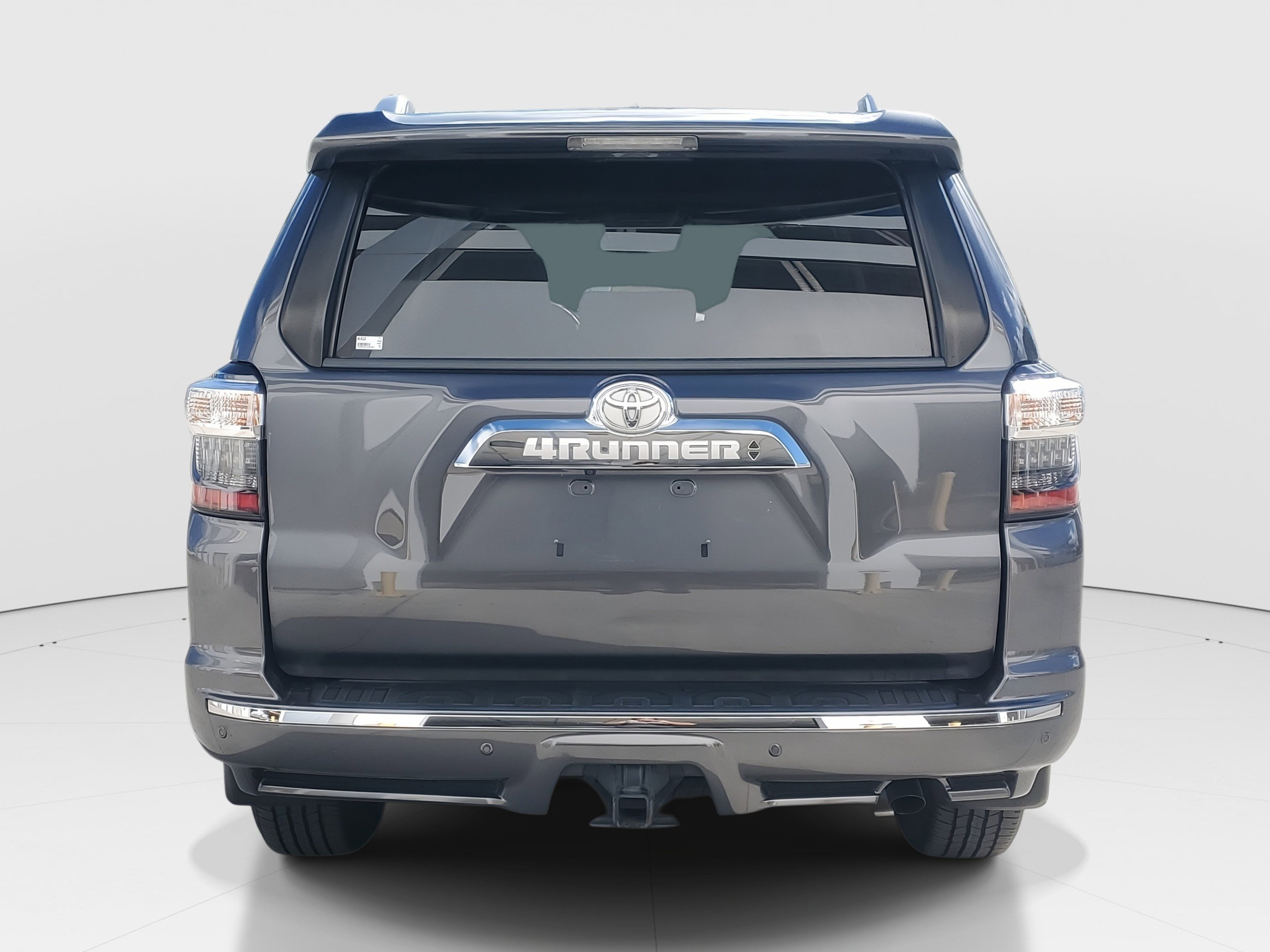 Used 2020 Toyota 4Runner Limited image 4
