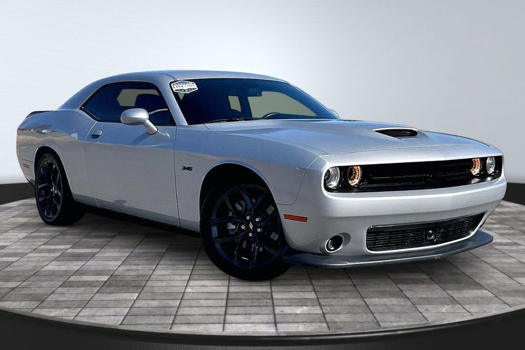 Used 2023 Dodge Challenger R/T w/ Plus Package image 12