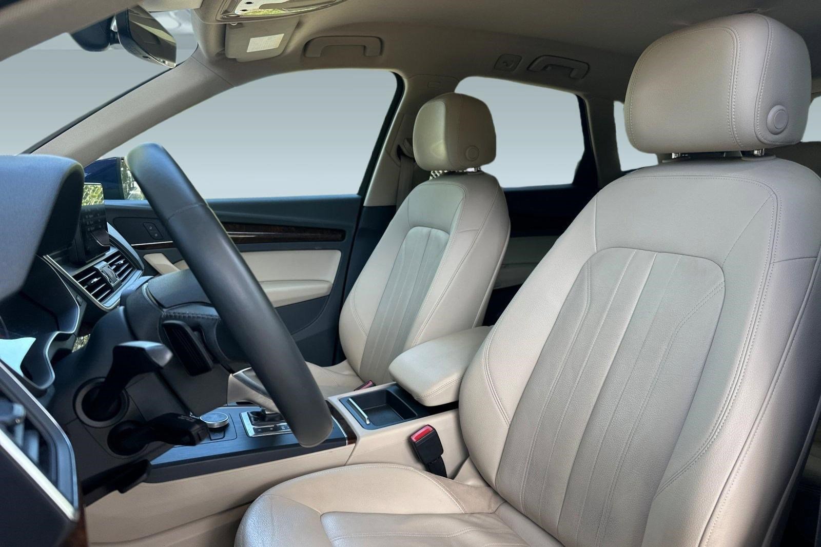 Used 2018 Audi Q5 2.0T Premium w/ Convenience Package AWD/4WD image 21