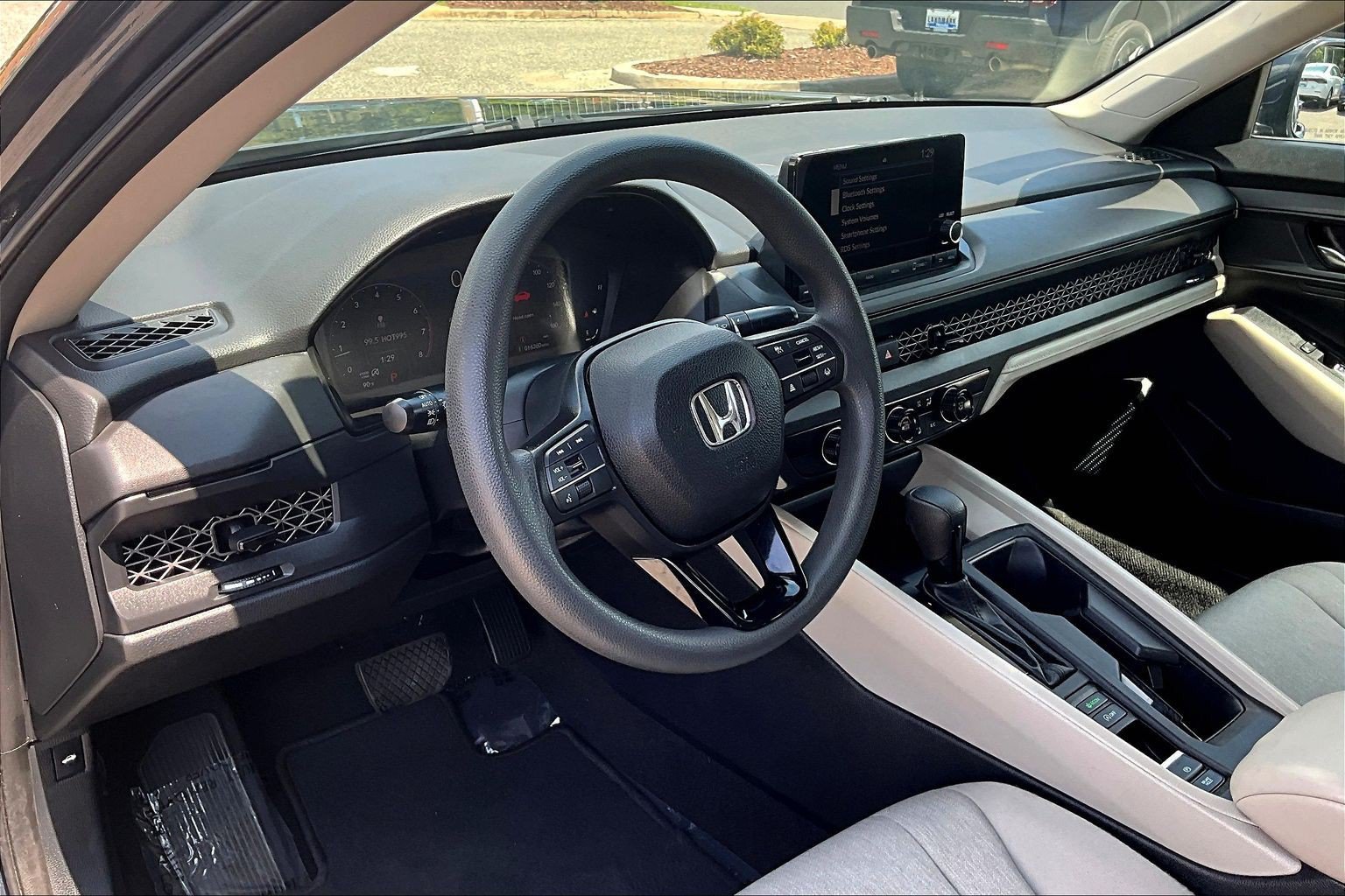 Certified 2023 Honda Accord LX image 13