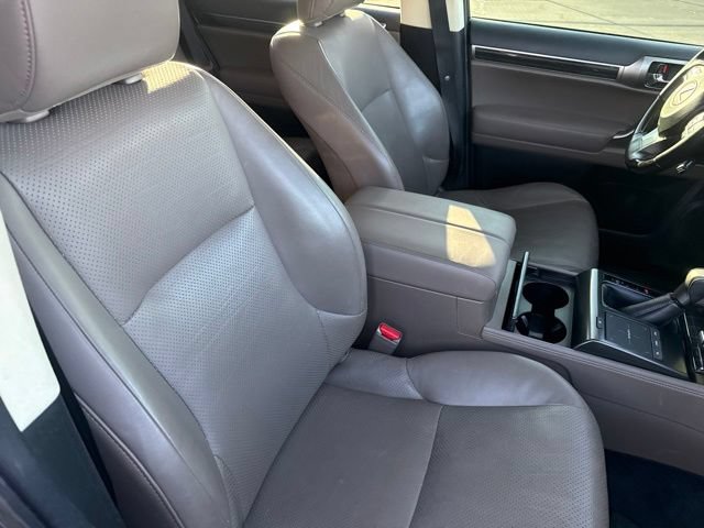 Used 2022 Lexus GX 460 Luxury w/ Accessory Package AWD/4WD image 17