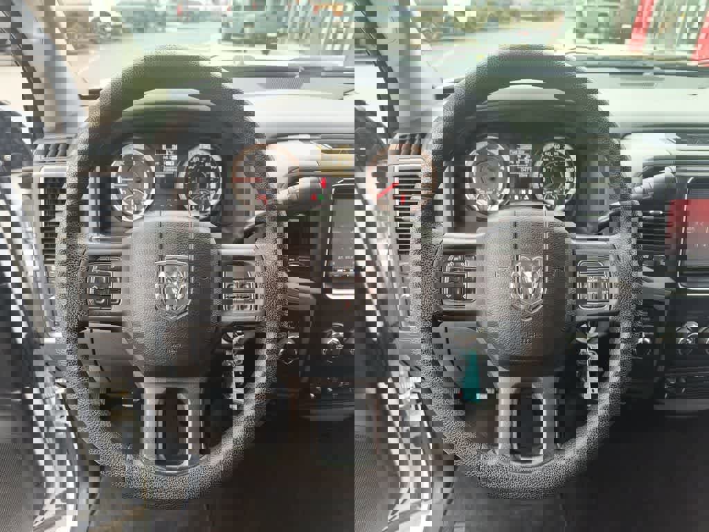 Used 2017 RAM 2500 Tradesman w/ Chrome Appearance Group image 14