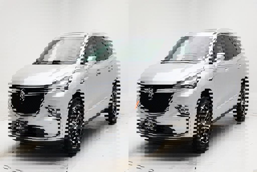 Used 2022 Buick Enclave Essence w/ Experience Buick Package image 2
