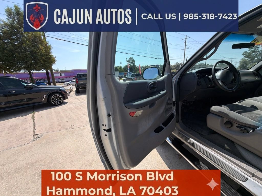 Used 2002 Ford F150 XLT AWD/4WD image 24