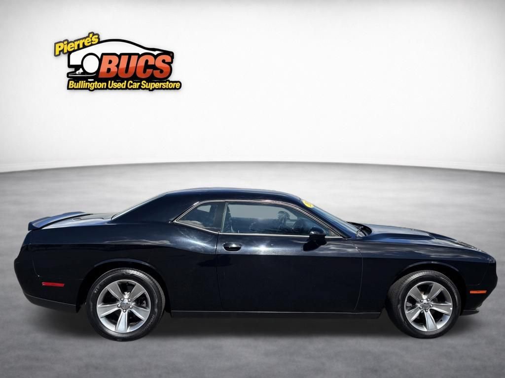 Used 2021 Dodge Challenger SXT RWD image 5