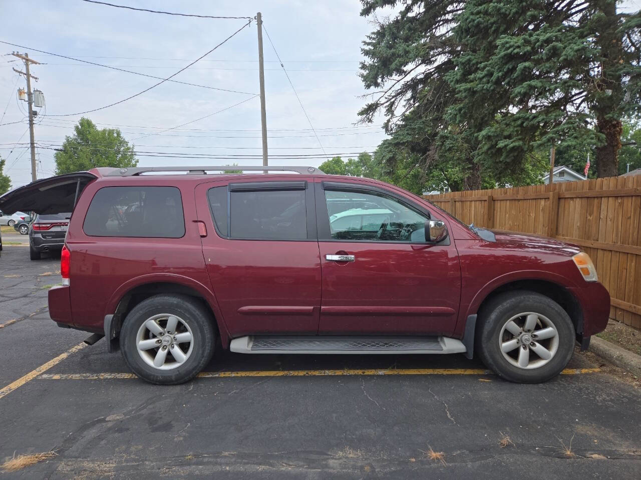 Used 2012 Nissan Armada SV image 7