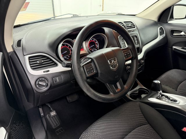 Used 2019 Dodge Journey SE image 8