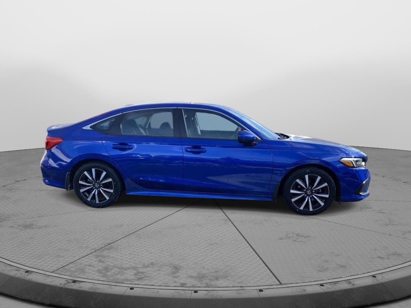 Used 2023 Honda Civic EX image 2