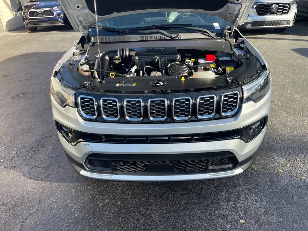 Used 2025 Jeep Compass Limited AWD/4WD image 21