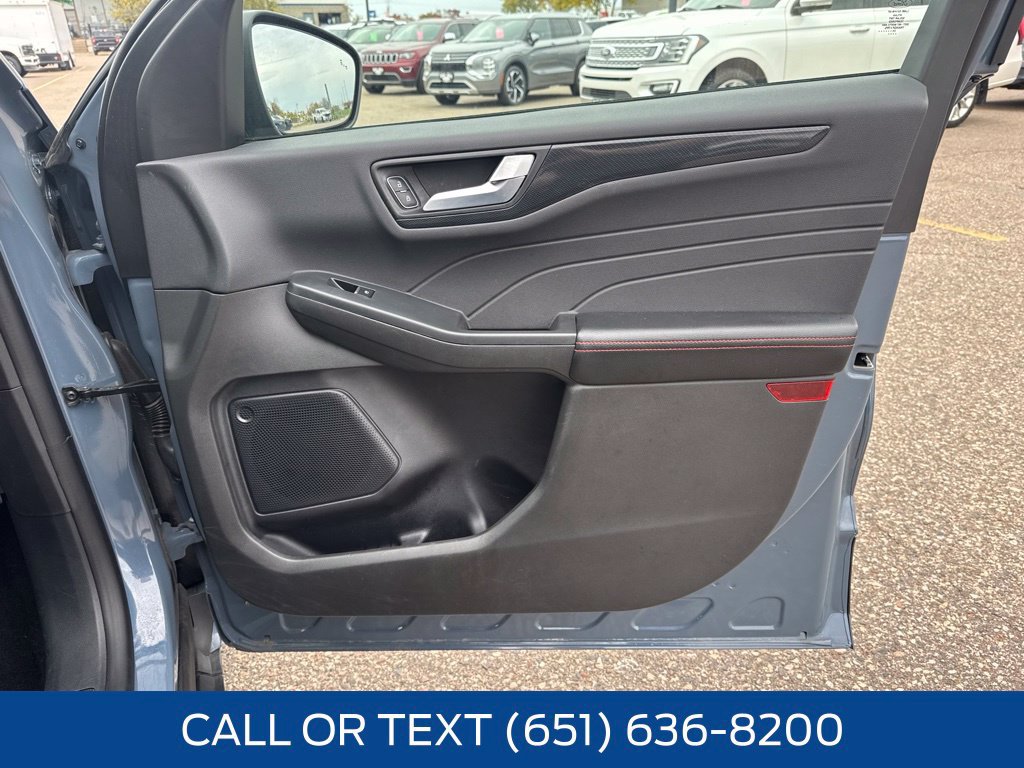 Used 2024 Ford Escape ST-Line w/ Tech Pack #1 AWD/4WD image 33